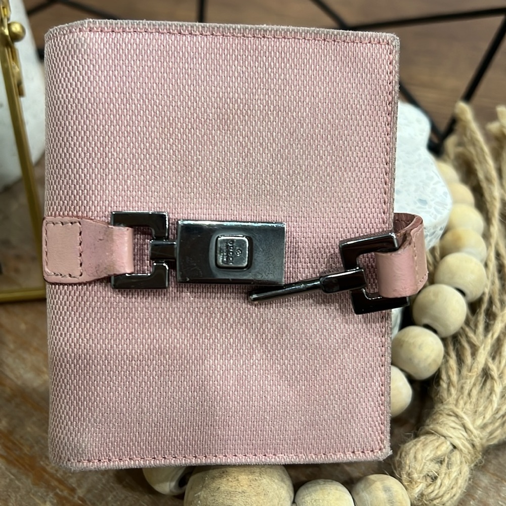 Gucci - Picture 8 of 13